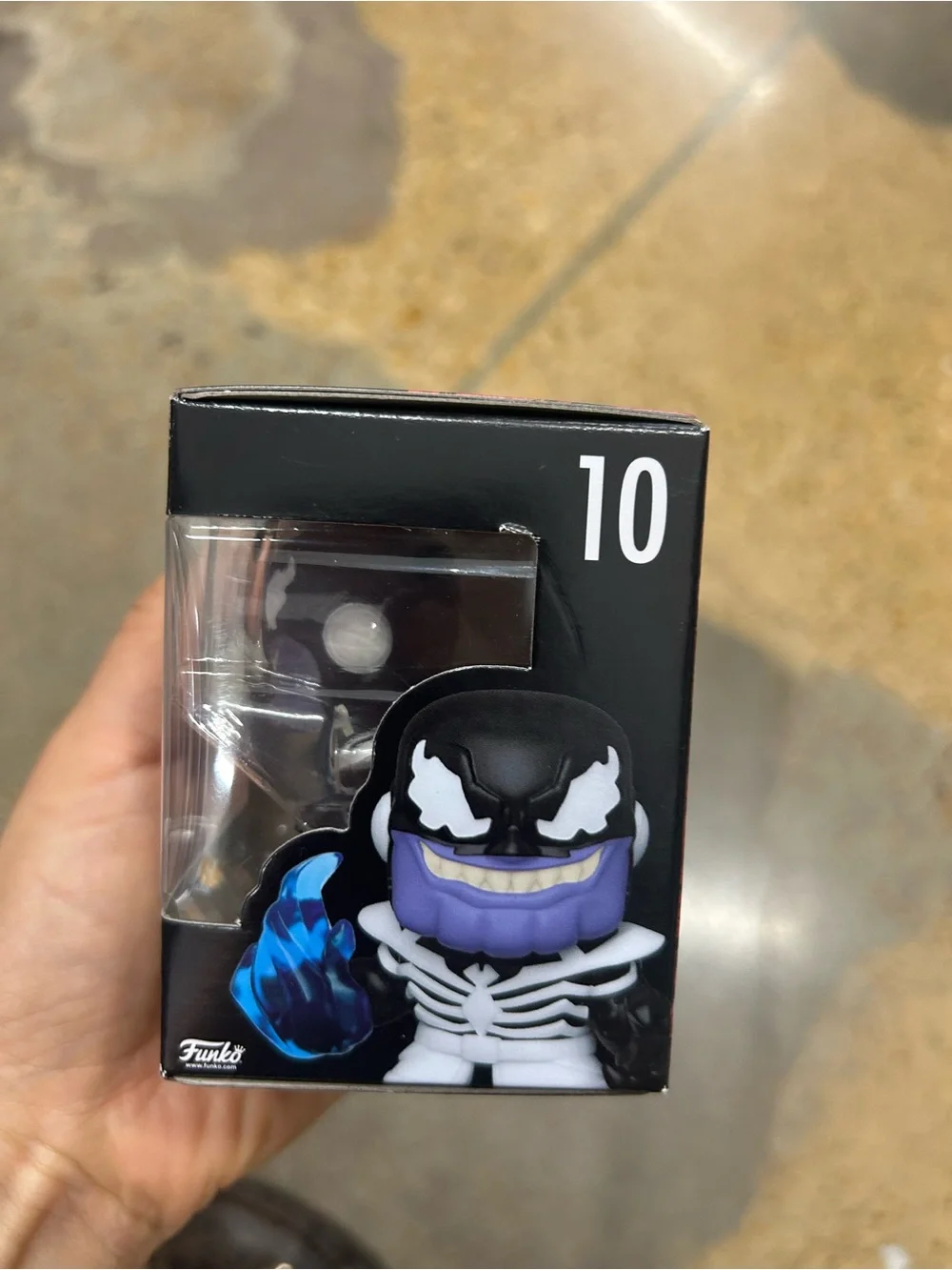 Marvel Venom Thanos vinyl figure
